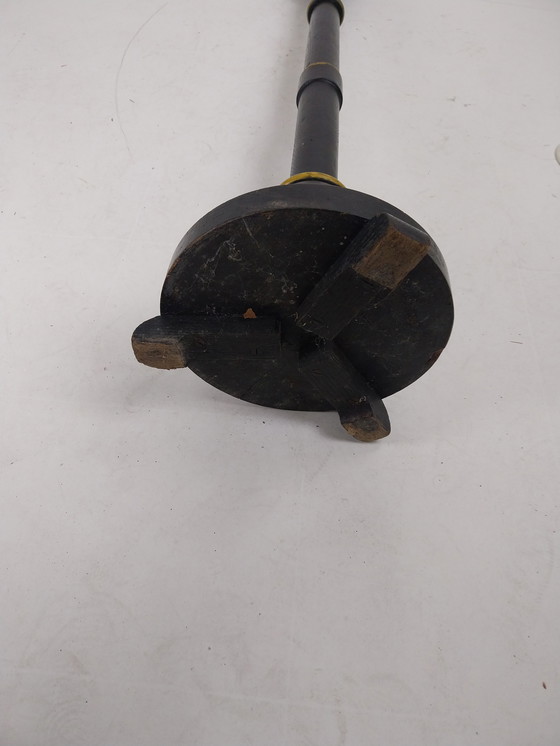 Image 1 of 1 x großer Kerzenständer aus Holz, schwarz mit goldenen Akzenten, 1970er Jahre