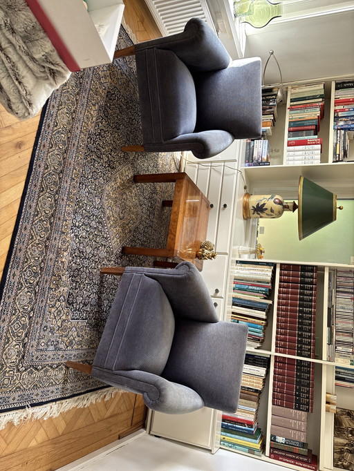 2 fauteuils classiques bleus