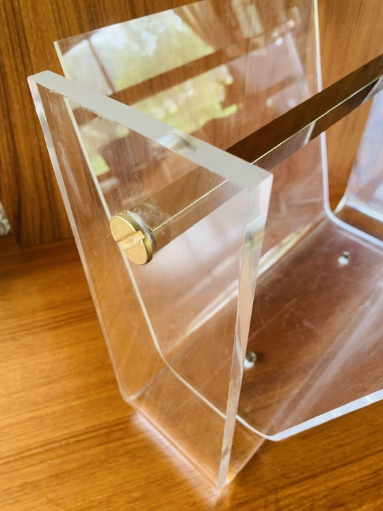 Image 1 of Zeitschriftenständer aus Plexiglas und Messing, 1970er Jahre