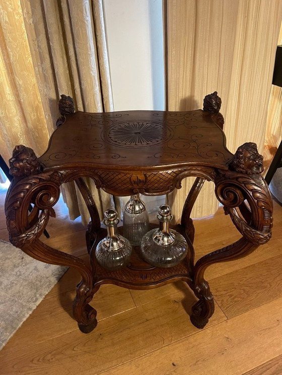 Image 1 of Mesa neorrenacentista con bandeja, italiana, siglo XIX, nogal macizo