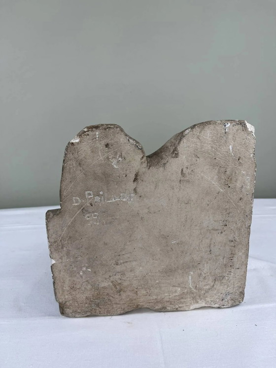 Stenen sculptuur, twee voeten op een blok, gesigneerd D. Paillot. – Beeldhouwkunst, Stone, Brutalist (photo 7 of 14)