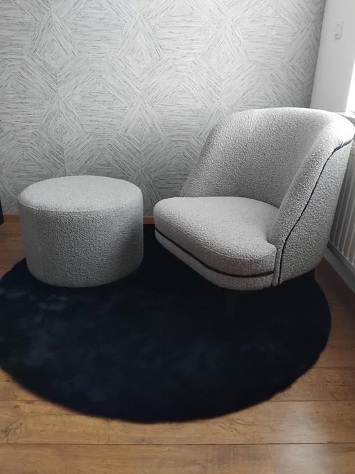 Olav-Sessel mit Hocker