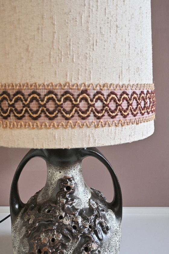 Image 1 of Lampe de table vintage Fat Lava