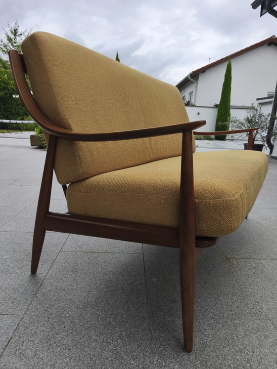 Sofá de teca Diseño danés años 50 Hvidt Molgaard Diseño escandinavo – France & Søn, Sofás de 2 plazas, Wood (photo 4 of 9)