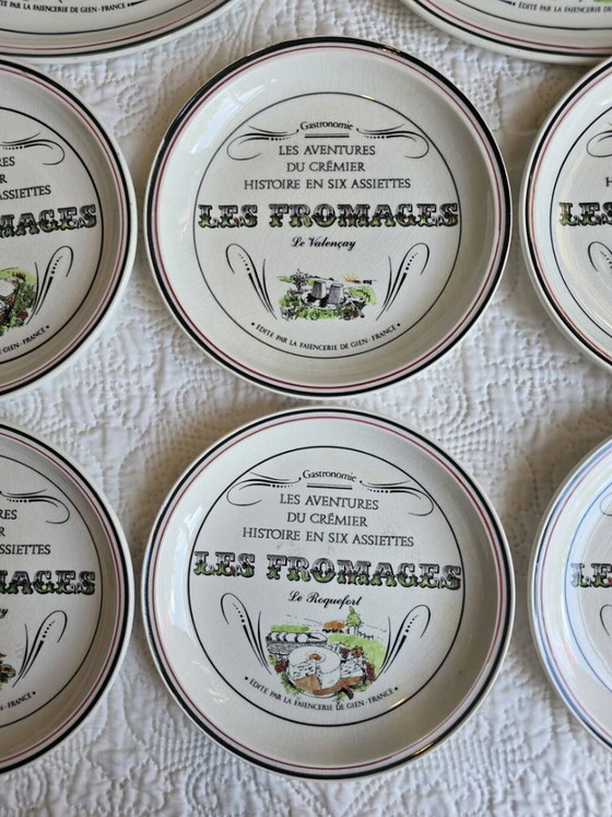 Set of 12 Gien “Farmer’s Adventures” Plates – Cheese & Farm – Tableware, Ceramic (photo 3 of 5)