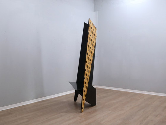 Image 1 of Chaise à dossier haut postmoderne, style Studio Alchimia et Memphis, années 1980