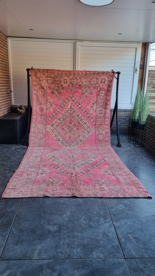 Groot Beni mguild berber tapijt 184x400 cm