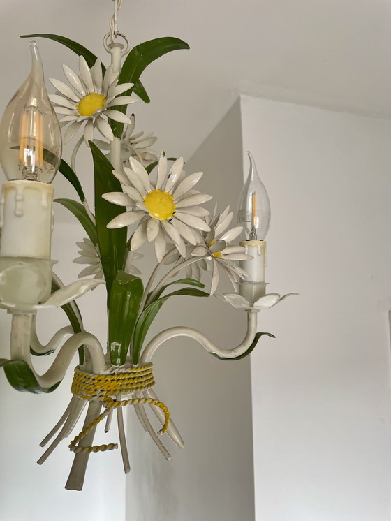 Image 1 of Italian chandelier in enamelled sheet metal - daisy design