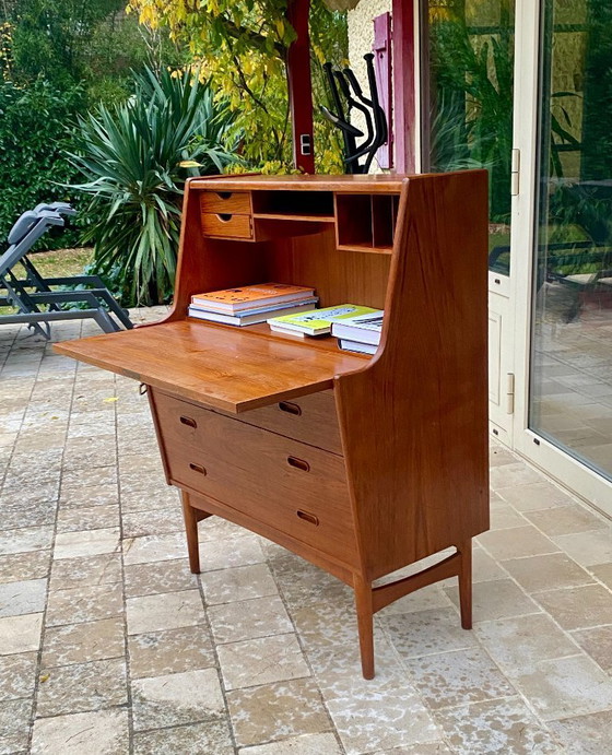 Image 1 of Secrétaire / bureau danois modèle 37 par Arne Wahl Iversen pour Vinde Møbelfabrik – Années 60.