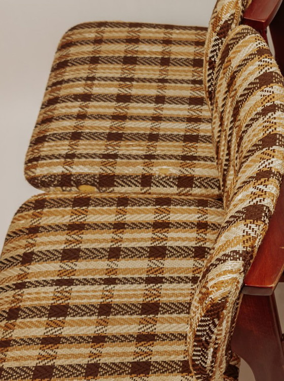 Image 1 of 4x Vintage houten eetkamerstoelen met blokte stof