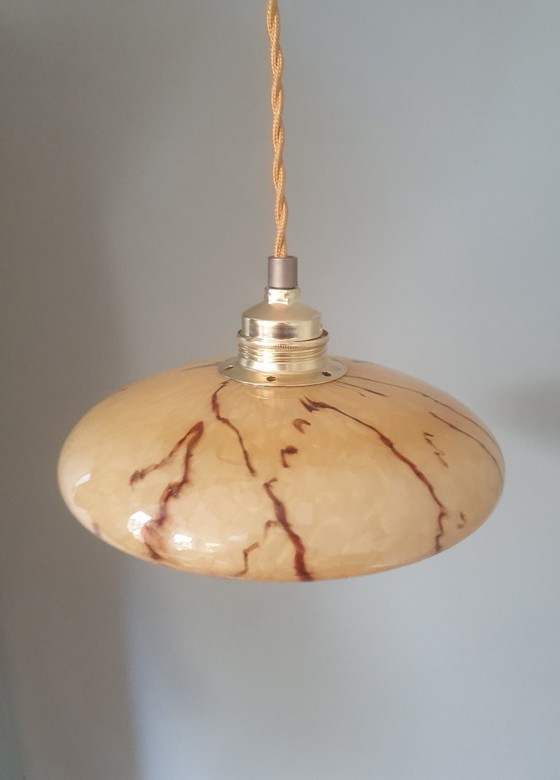 Image 1 of Suspension vintage - verre opalin - abat-jour marbré