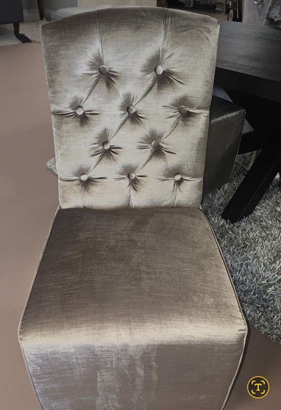 Image 1 of 4 stoelen met luxe kemerstof. Kleur taupe/ beige