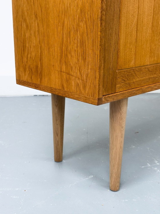 Image 1 of Buffet danois en chêne de Brouer, années 1960