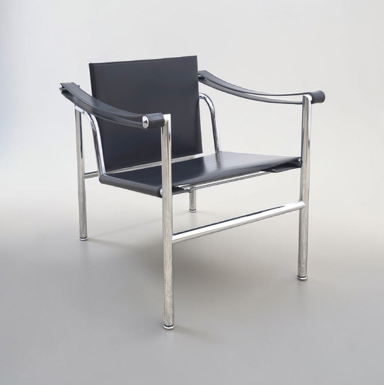 Image 1 of Cassina LC1 Armchair Set of 2 Designer Armchairs Leather Armchairs Chair Le Corbusier