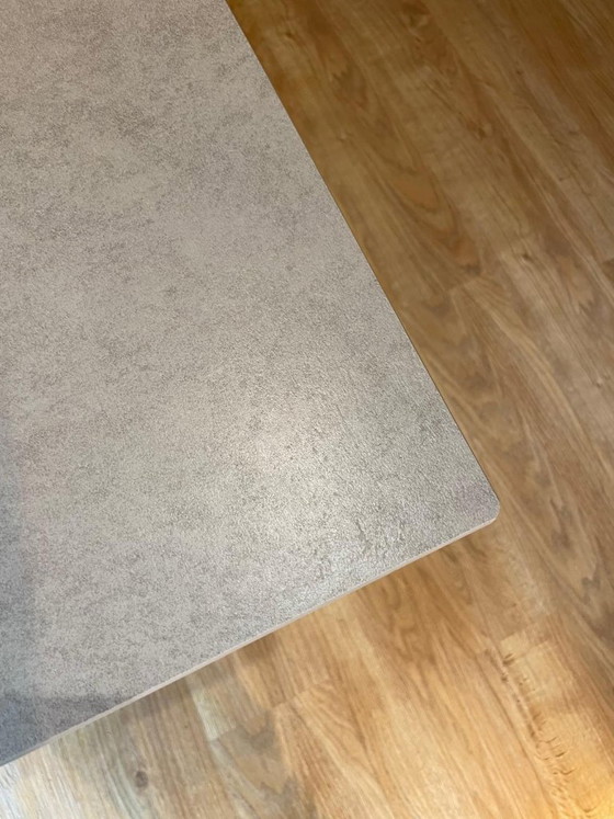 Roche Bobois Cigale – Tavolo 180 × 100 cm + 4 Sedie Sara; Design: Andrea Casati – Tavoli da pranzo, Leather (photo 7 of 11)