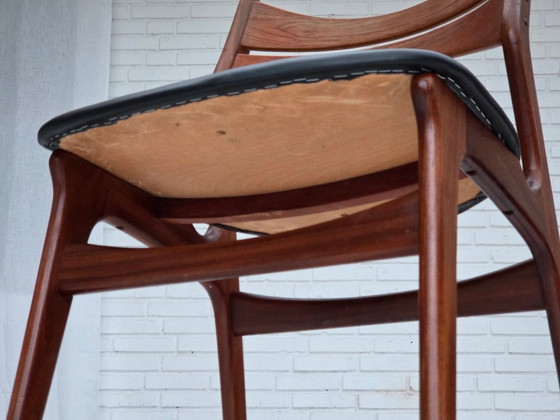 Image 1 of Anni '60, set di 4 sedie da pranzo danesi rivestite, design di Erik Buck, modello 310.