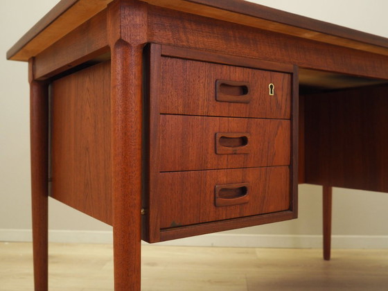 Image 1 of Escritorio de teca, diseño danés, años 70, producción: Dinamarca