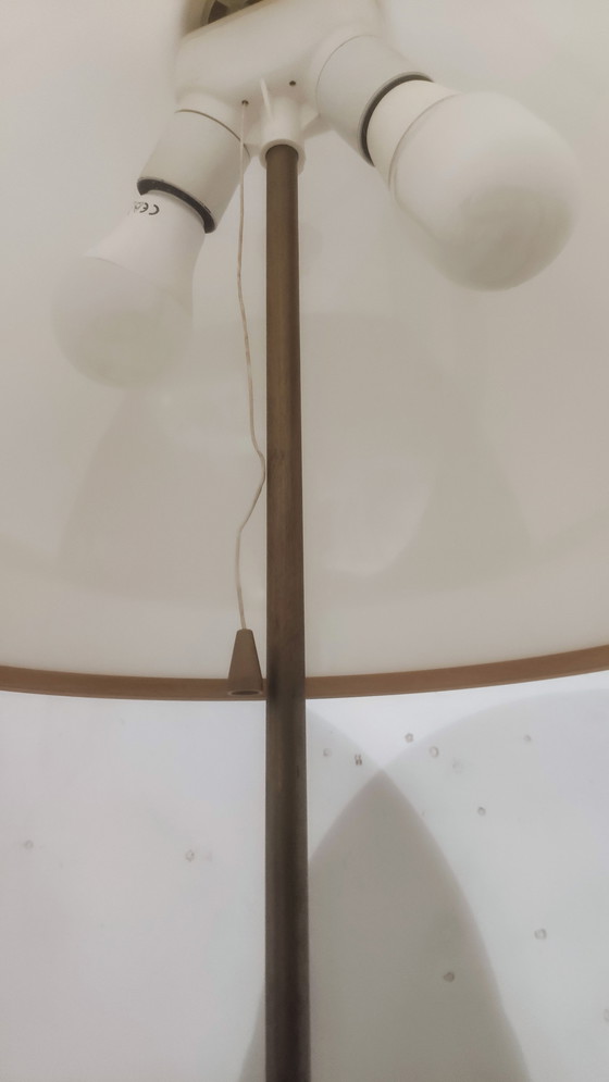 Image 1 of Lámpara de pie con forma de hongo