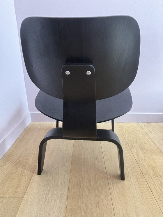 Image 1 of Vitra Eamnes Lounge Chair Wood