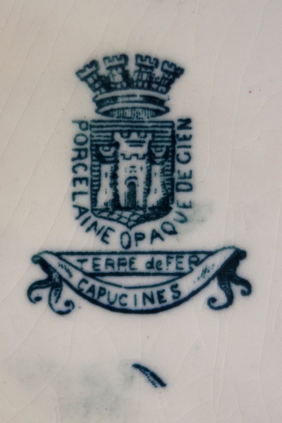 Image 1 of Sopera pequeña de tierra de hierro Gien Capucines