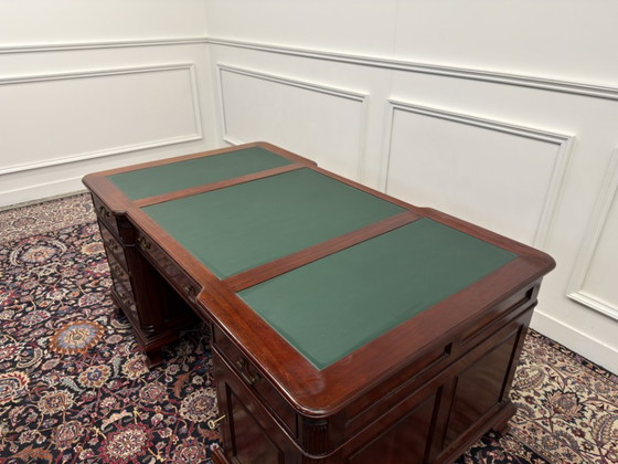 Scrivania da partner Chesterfield inglese classica – Mobili, Leather, Wood (photo 17 of 21)