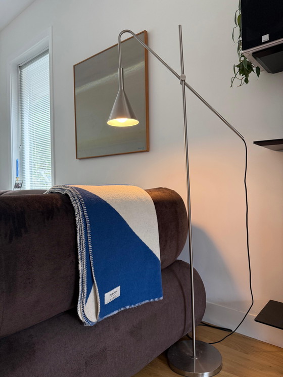 Image 1 of Lampadaire élégant en acier inoxydable