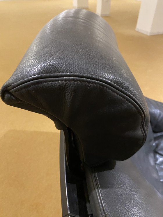 Image 1 of 1 Zwarte leren fauteuil