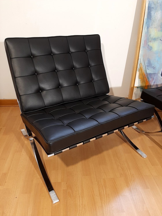 Image 1 of Knoll Set Barcelona New-Never Used Black Leather Design by Ludwig Mies Van Der Rohe and Lilly Reich (1929)