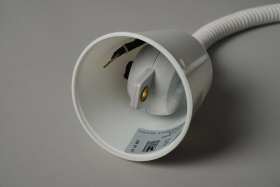 Lámpara colgante multicapa Markslöjd, lacada en blanco, iluminación moderna escandinava de los años 90, (photo 11 of 11)