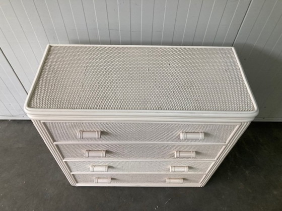Image 1 of Vintage gebroken wit rotan, bamboe ladekast, jaren 80