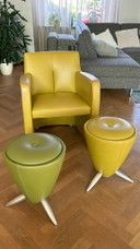 Leolux-Sesselset + 2 Tamtam-Hocker