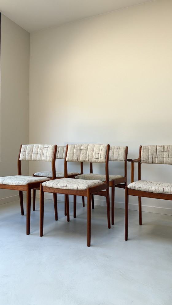 Image 1 of Vintage deense eetkamerset tafel en stoelen