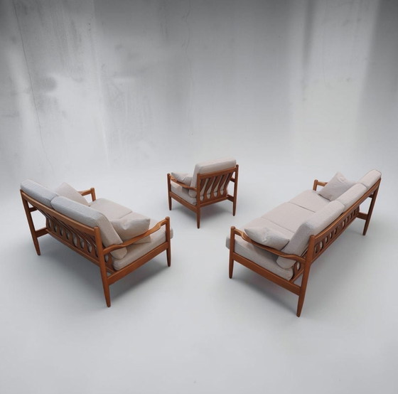 Scandinavian style Seating area reupholstered in ecru beige bouclé – Textile, Wood (photo 5 of 10)