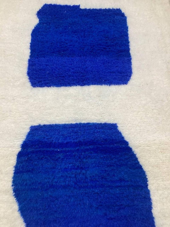 Tapis Beni Ouraine Fait Main Artisanale Traditionnelle Taille 150/250 Cm Bleu Et Blanc – Aime Té, Wool (photo 3 of 9)