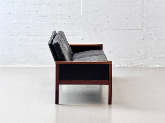 Image 1 of Canapé de style mid-century en palissandre et cuir de vachette noir, signé Hans Olsen pour Vatne Møbler, 1960