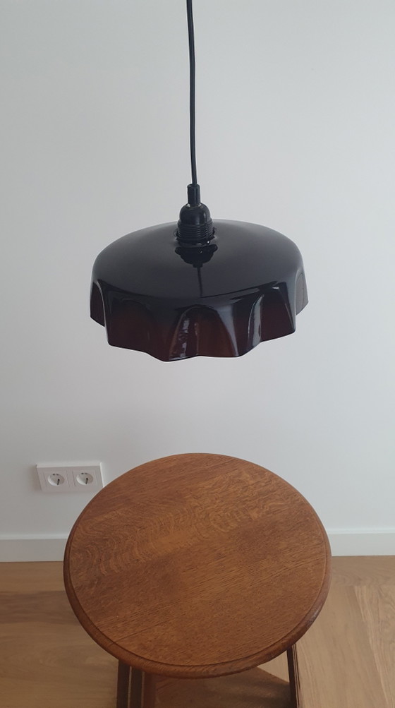 Rare Vintage Vrieland Design Pendant Lamp – Organic Pudding Shape / Wavy Edge – Black Chocolate Brown Metal (photo 8 of 12)