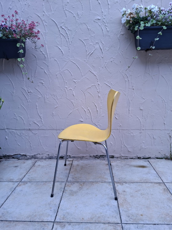 Image 1 of Vlinderstoel Arne Jacobsen Fritz Hansen
