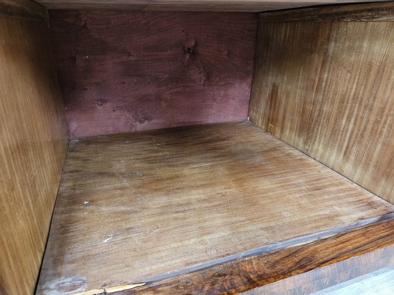 Buffet bas Art Déco en noyer à trois portes, années 1940 – Bois, Klassiek (photo 20 of 27)