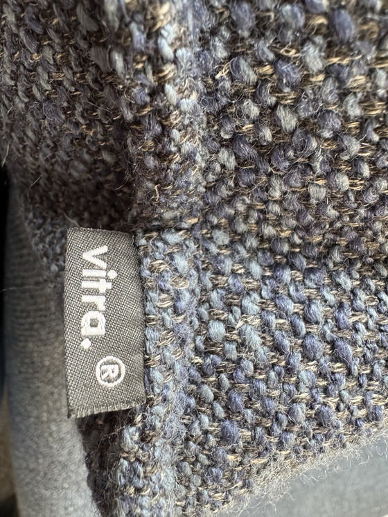 Image 1 of Divano di design in tessuto blu Vitra Mariposa (regolabile)