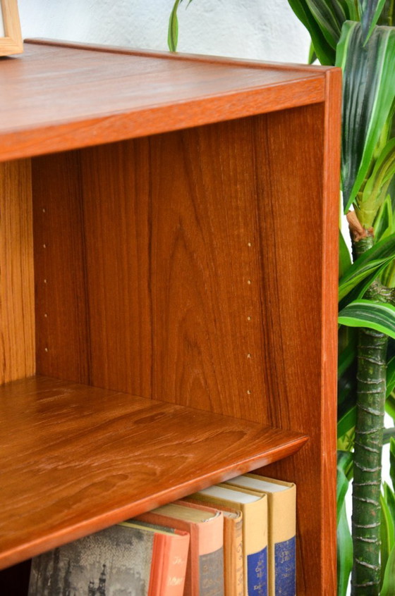 Image 1 of Vintage teak bookshelf, Denmark, retro Hundevad midcentury design