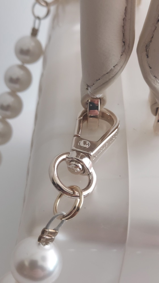 Image 1 of Estuche pequeño con efecto perla de Simone Rocha