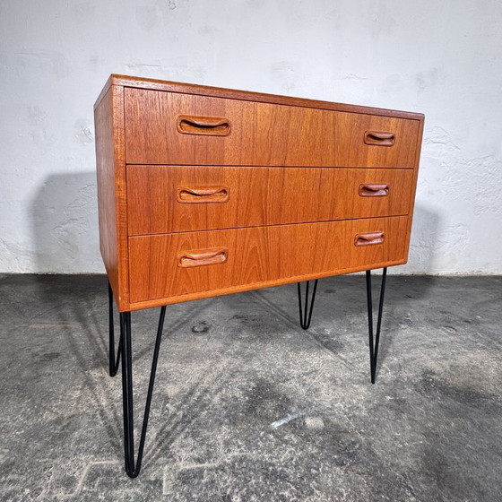 G Plan Fresco Teak Tallboy Ladekast, jaren 60 – G-Plan, Dressoirs, Metal (photo 9 of 14)