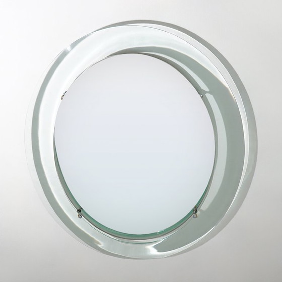 Image 1 of Espejo de pared con marco de cristal curvado de Metalvetro, década de 1970.