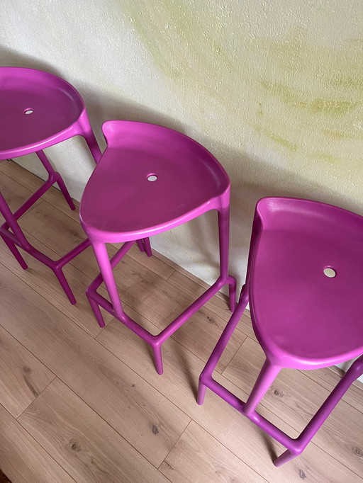 3 bar stools purple Pedrali happy 490
