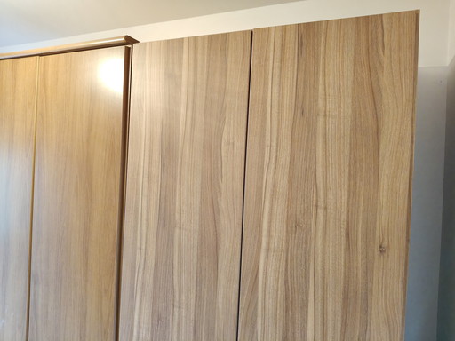 2 kledingkasten voor de prijs van 1