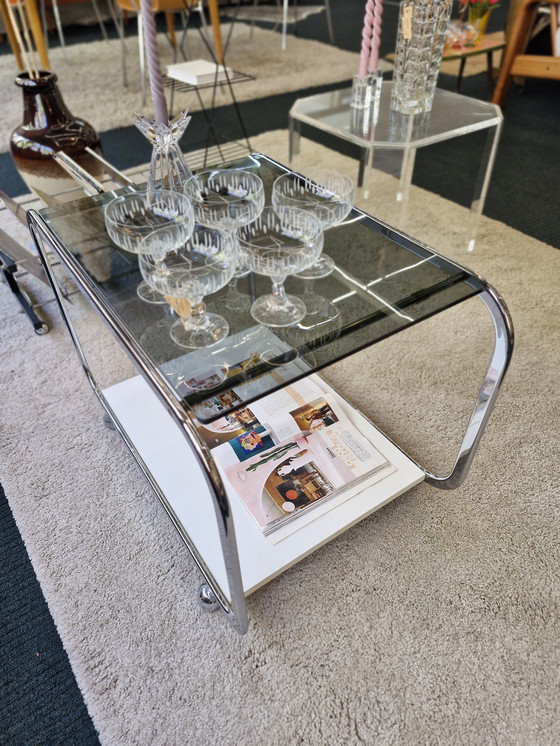Image 1 of Table d'appoint vintage de l'ère spatiale Verre fumé / Blanc 70s