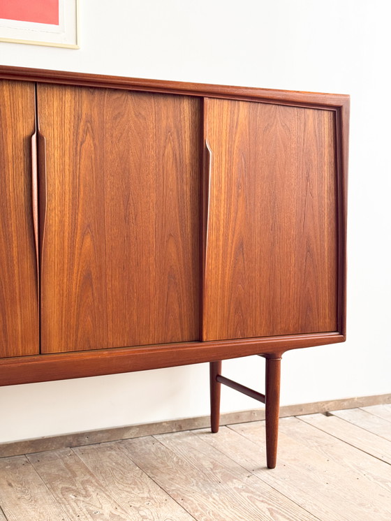 Image 1 of Buffet haut danois du Mid Century en teck par Axel Christensen Odder pour Odder Møbler