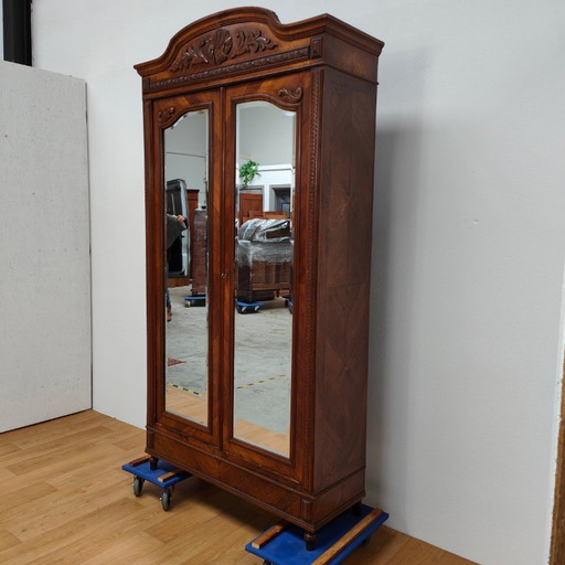 Armoire ancienne vintage, penderie, dressing. Bois