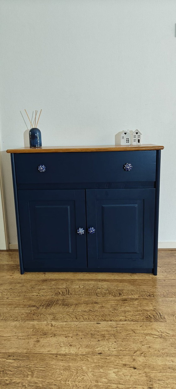 Image 1 of Restyled wooden cabinet with ceramic knobs