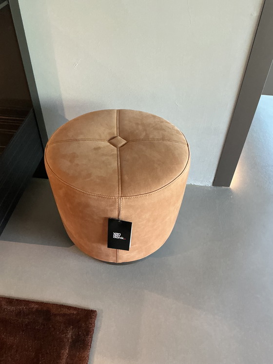 Image 1 of Minotti Jacques poef